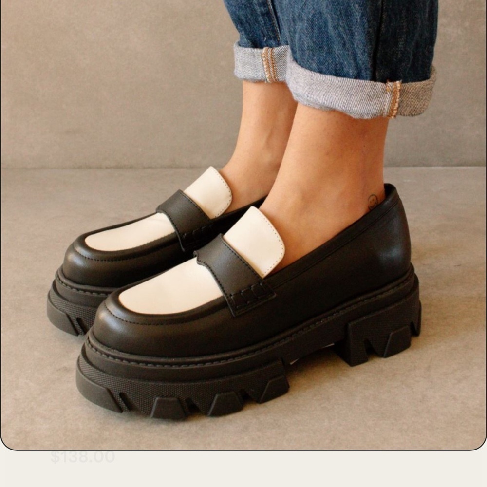 ALOHAS trailblazer women’s loafer bicolor black /ivory